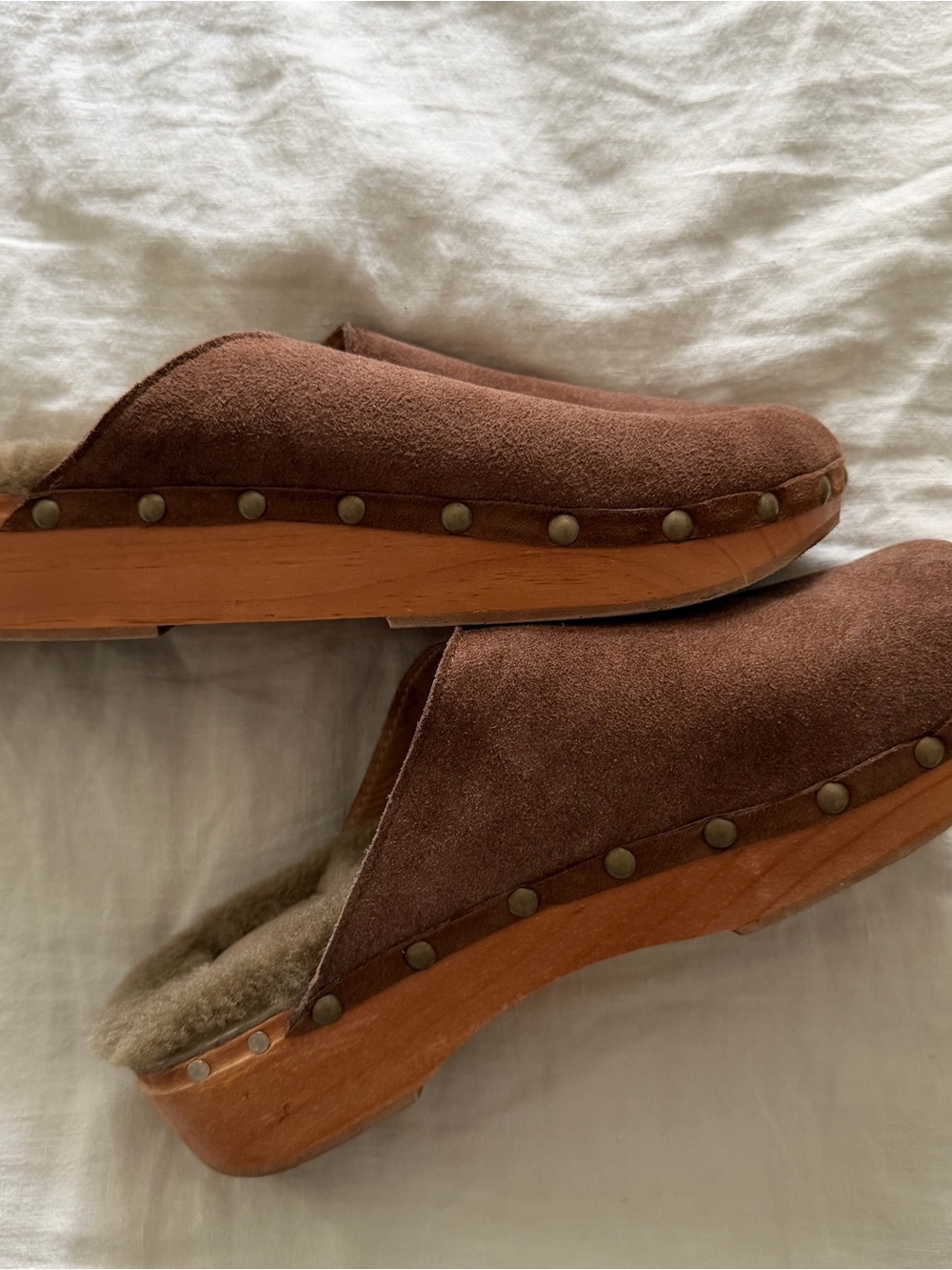 Beek Mallard Genuine Shearling Clog in Stone/Natural